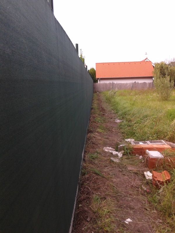 Screen Privacy Fence LP