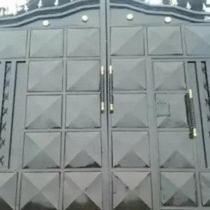 Gate