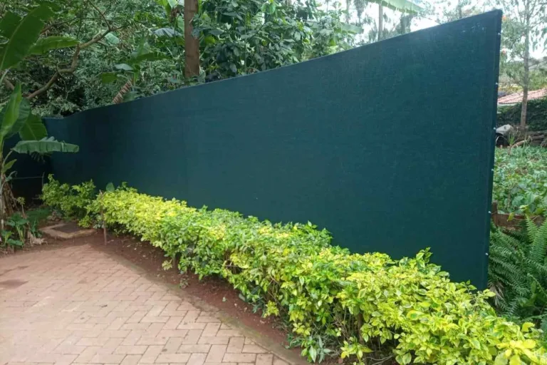 Screen Privacy Fence LP