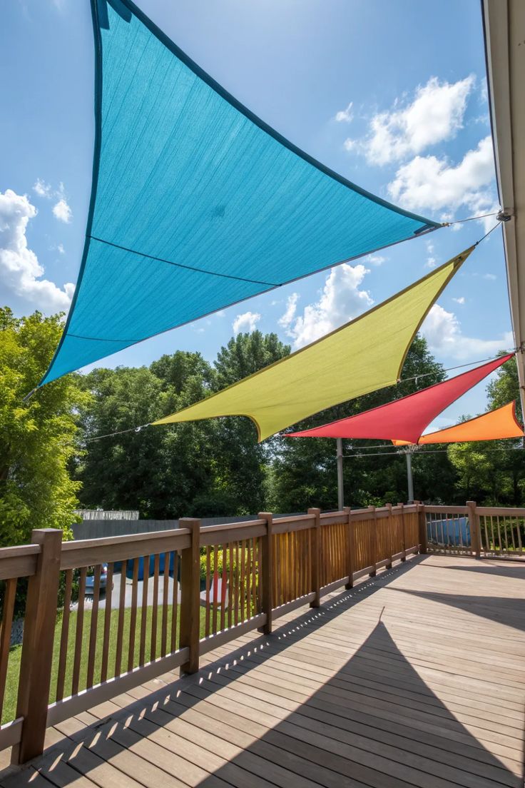 Shade sails LP